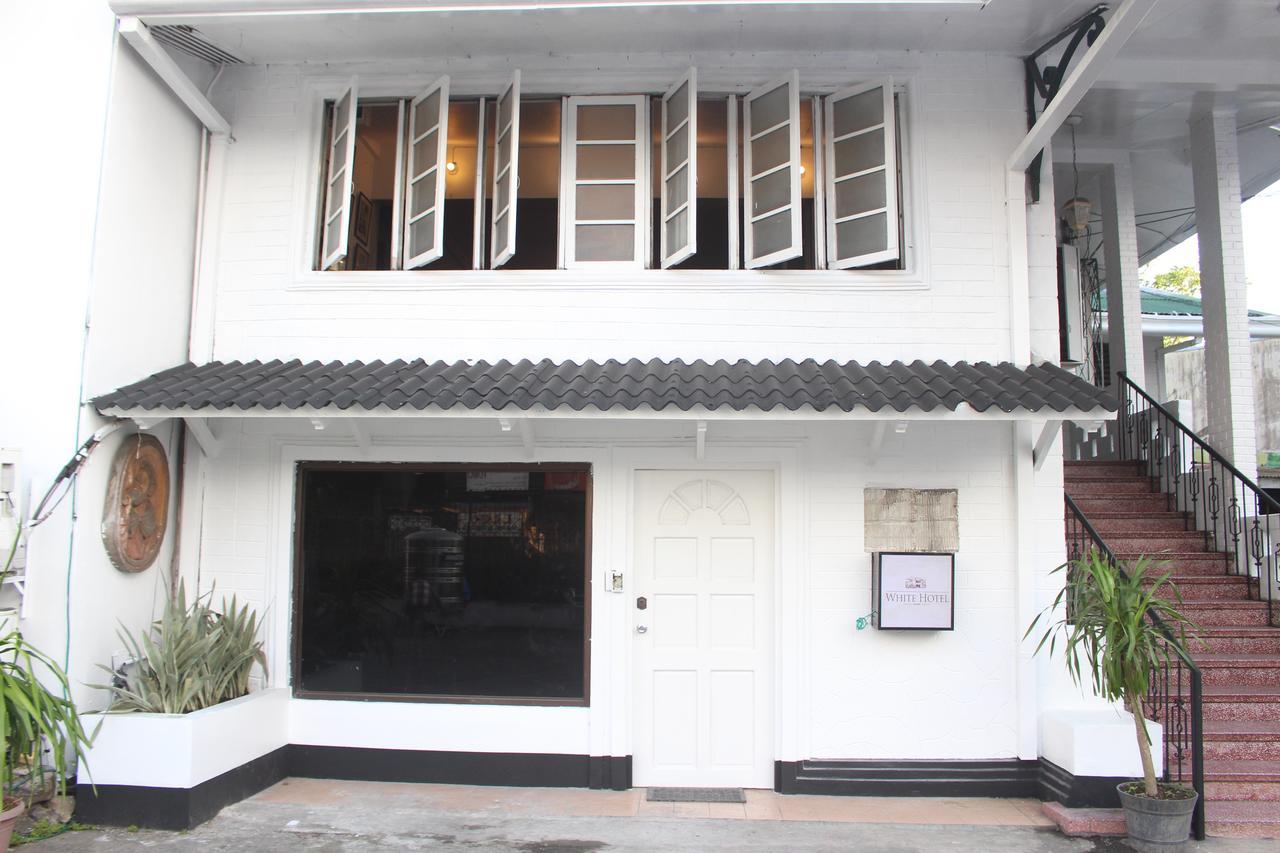 The White Bed And Breakfast Bacolod Dış mekan fotoğraf